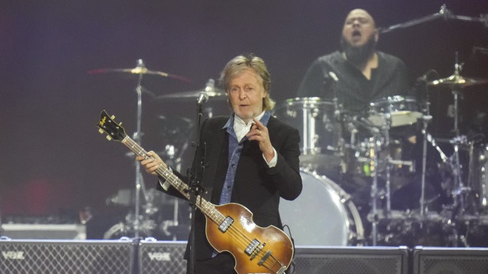 McCartney_AP_Photo_Eduardo_Verdugo