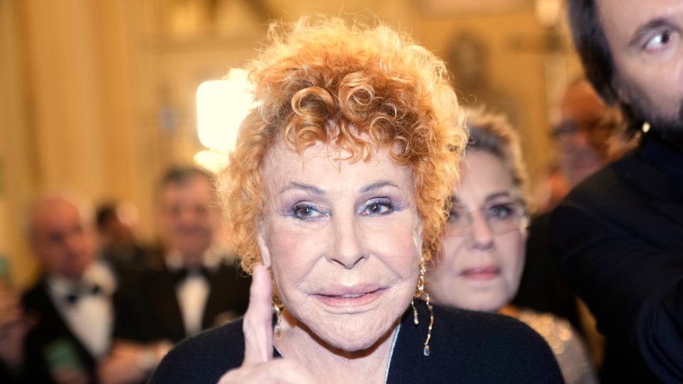 Ornela_Vanoni_Italida_Tragudistria_AP_Photo_Luca_Bruno