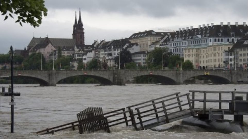  Ελβετία: Αγνοείται ένας άνδρας και ένα 6χρονο κορίτσι που εξαφανίσθηκαν έπειτα από καταιγίδα