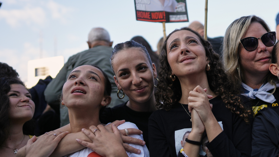 SLIDER__israil_sigenis_AP_Photo_Oded_Balilty