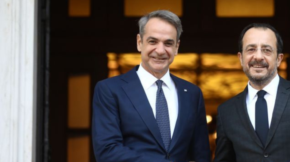 SLIDER_Mitsotakis_Xristodulidis_I1