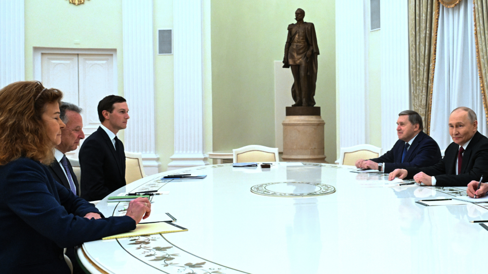 SLIDER__sinadisi_kremlino_Kristina_Kormilitsyna_Sputnik__Kremlin_Pool_Photo_via_AP