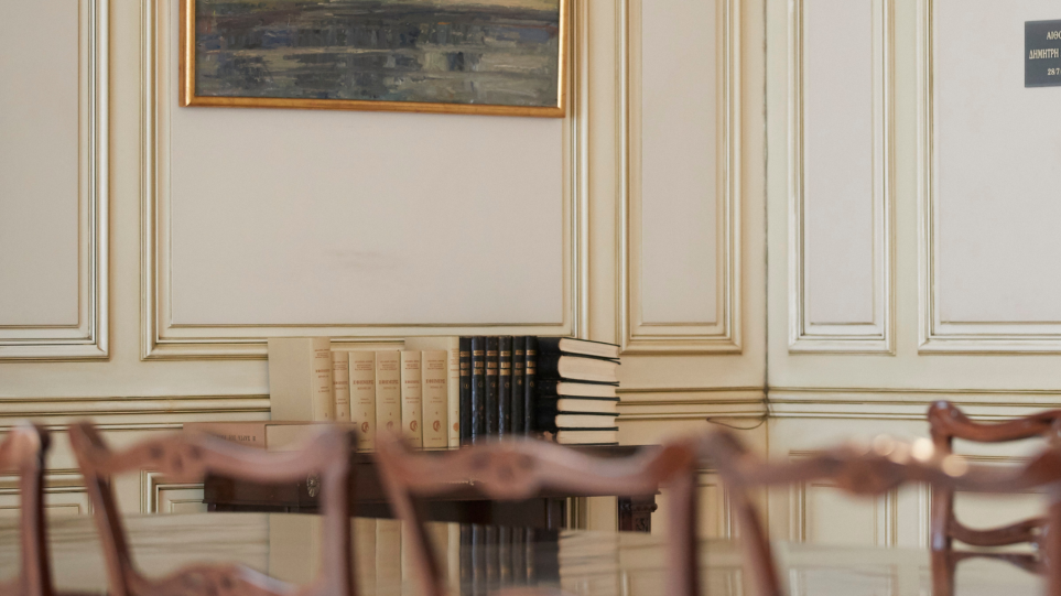 SLIDER_adia_ethusa_ipurgiku_int