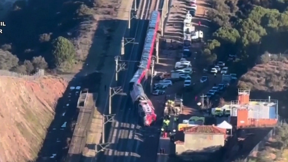 SLIDER_ispania_treno1_Guardia_Civil_via_AP