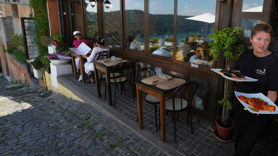 SLIDER_italia_kafsonas_AP__Photo_Andrew__Medichini