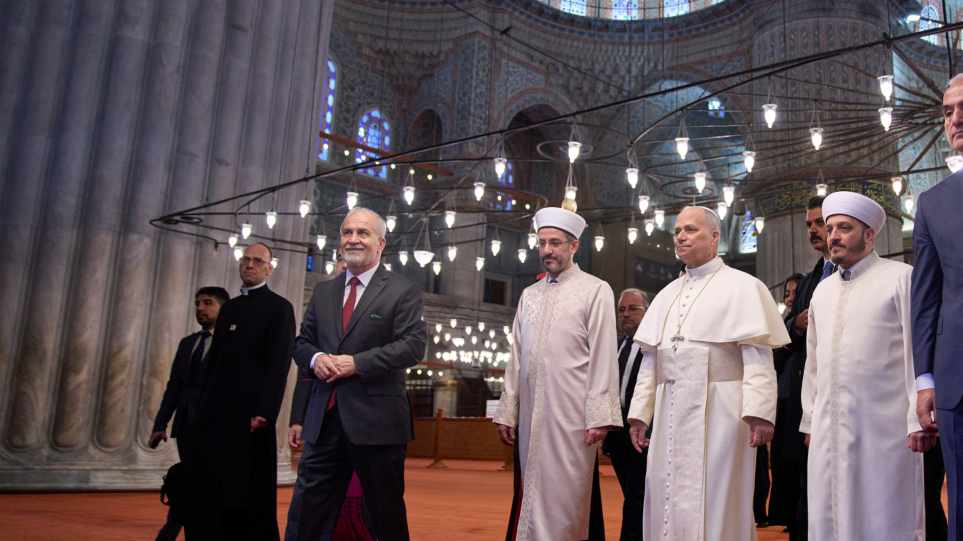 SLIDER_papas_tzami_turk_AP_Photo_Domenico_Stinellis