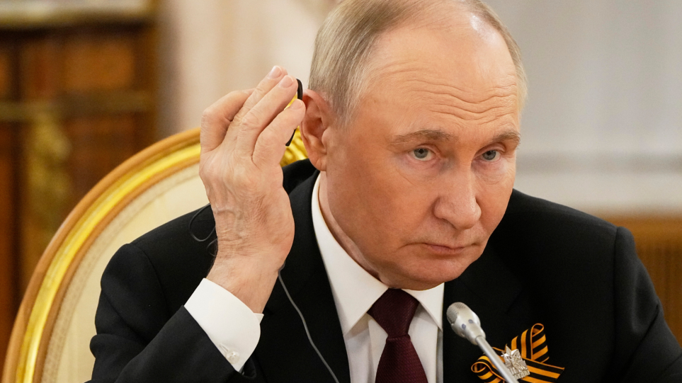 SLIDER_putin_AP_Photo_Alexander_Zemlianichenko_Pool