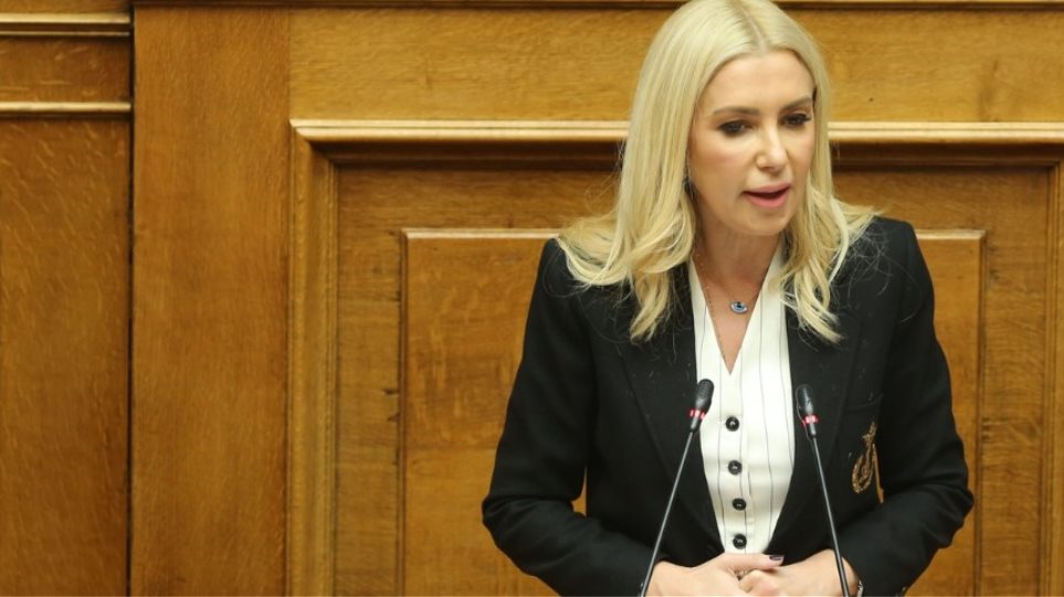 S_Arabatzi_Fotini_int