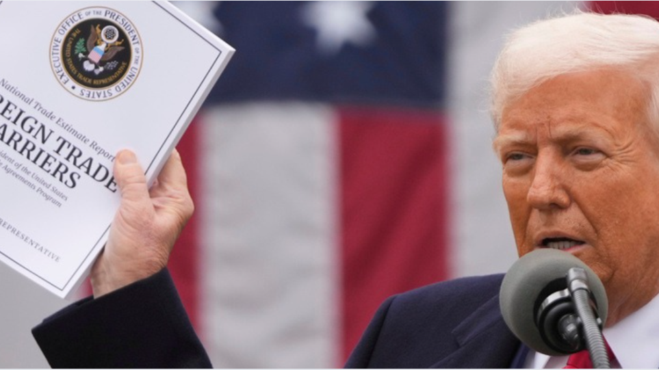 S_Trump_dasmi_AP_Photo_Mark_Schiefelbein