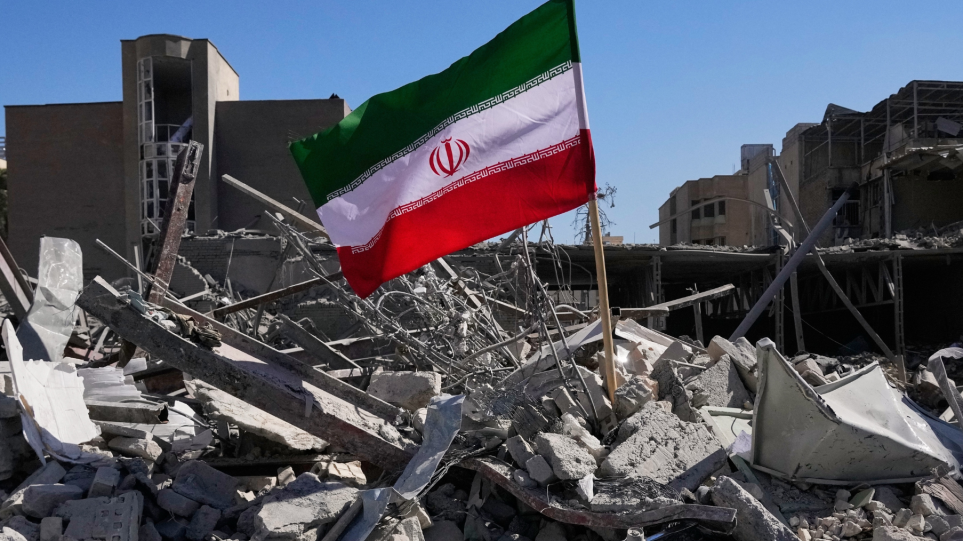 S_simea_Iran_eripia_polemos_AP_Photo_Vahid_Salemi