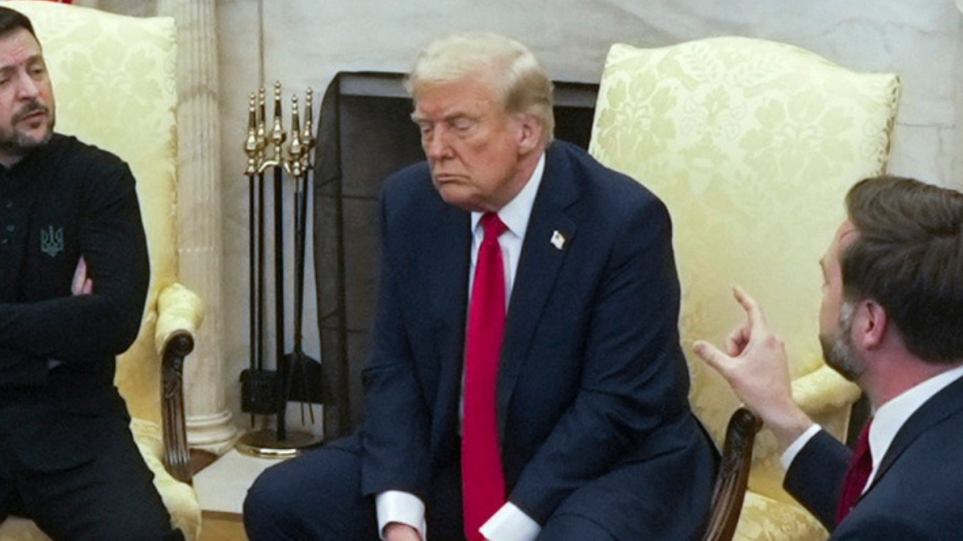 S_trump_zelenski_sigrusi_AP_Photo_Mystyslav_Chernov