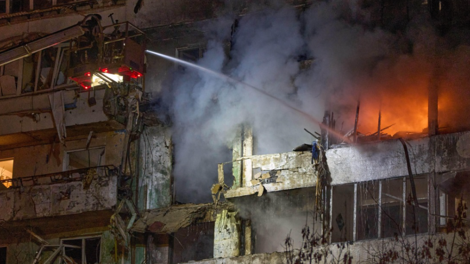 S_ukrania_kievo_polemos_AP_Photo_Efrem_Lukatsky