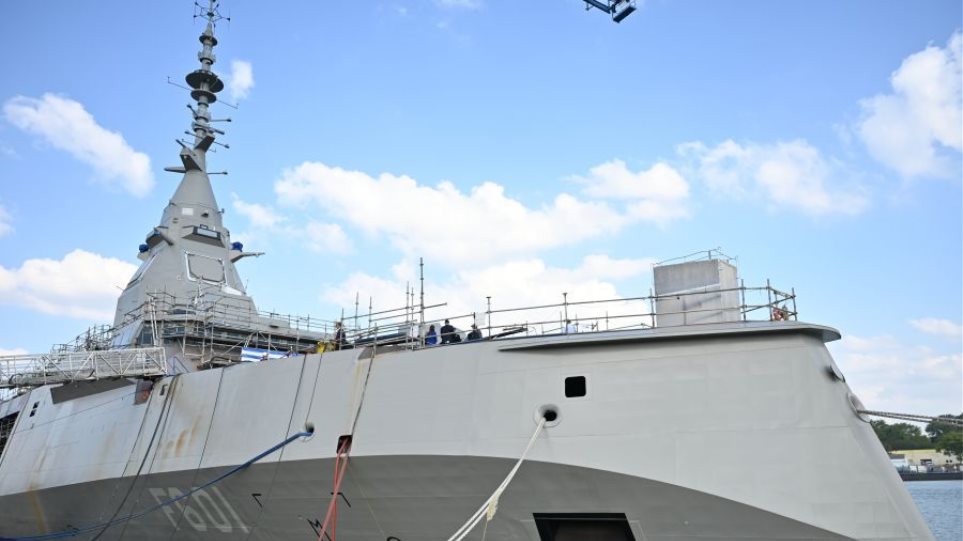 Galia_Eliniki_fregata_BELHARRA_I_Nafpigio