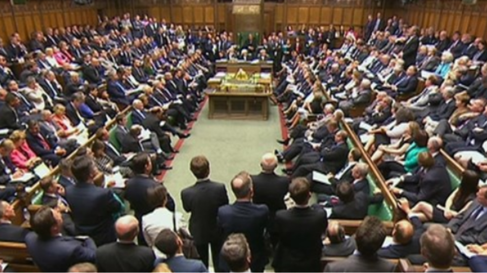 Βρετανία: Καταψηφίστηκε με συντριπτική πλειοψηφία η Συμφωνία Αποχώρησης- Ήττα για την Τ. Μέι