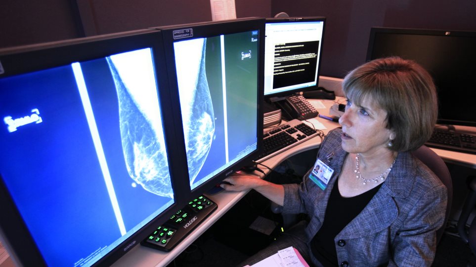 exetasi_mastografias_AP_Photo_Rich_Pedroncelli