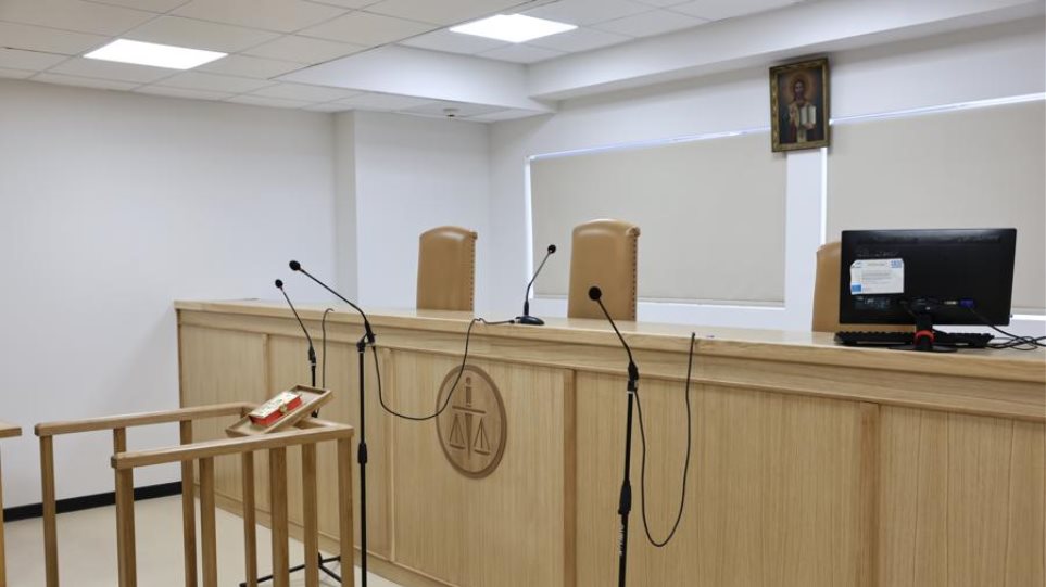 2025_Adia_Ethusa_dikastiriu_I10