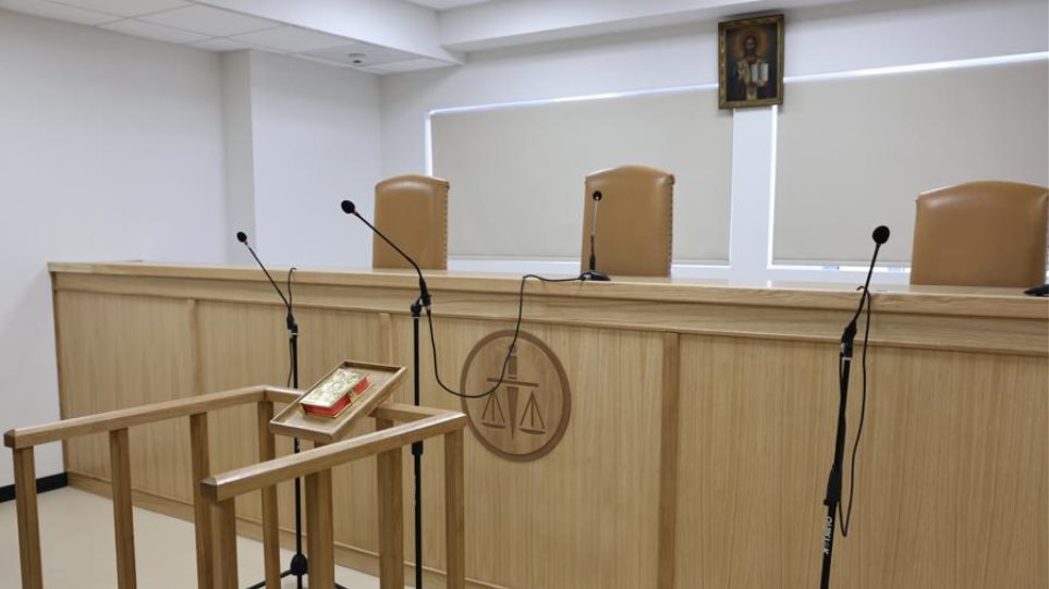 2025_Adia_Ethusa_dikastiriu_I9