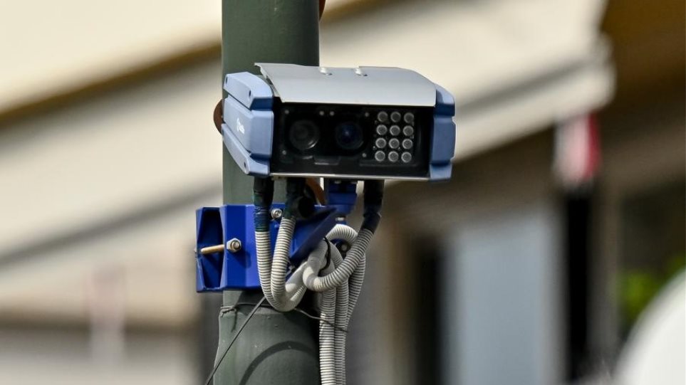 2025_Nees_Kameres_troxeas_I3