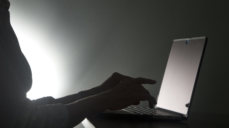 AP_Ipoklopes_Kataskopia_Parakoluthisi_Xaker_Wilfredo_Lee