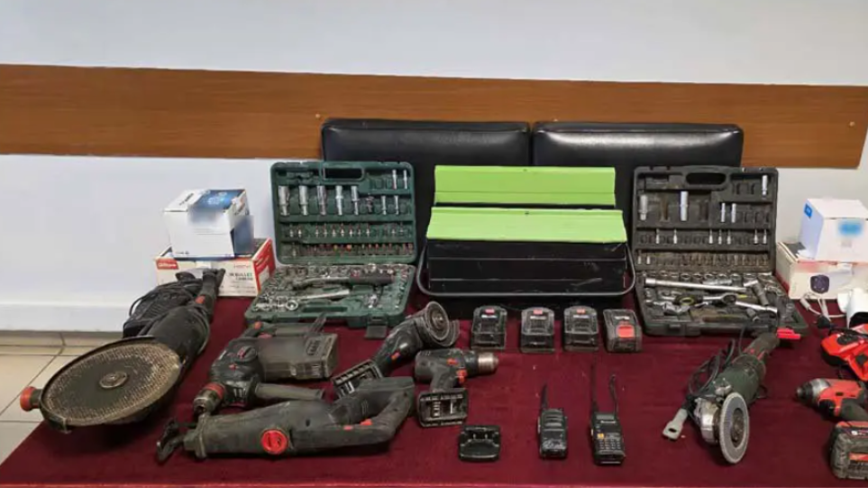 Elas_thes_diariktika_ergalia