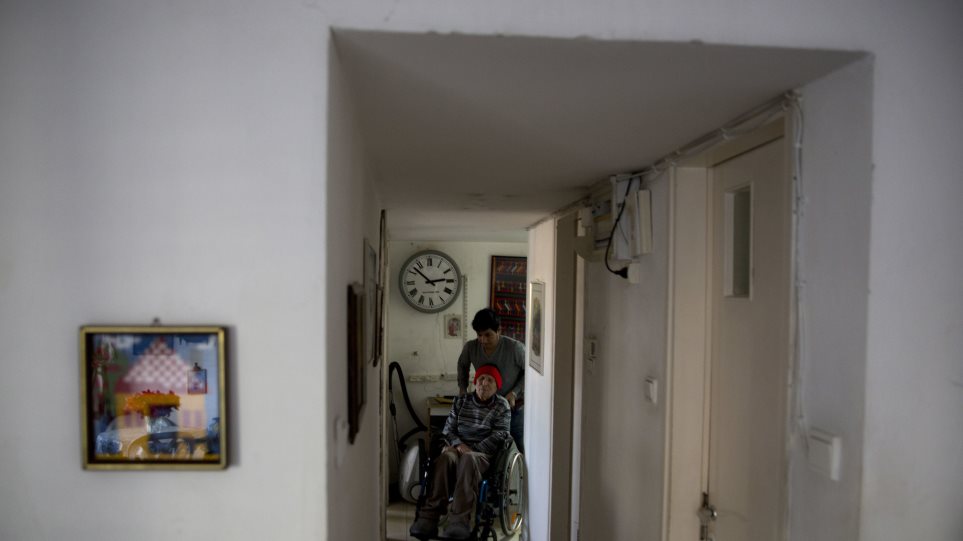 anapiriki_karakla_AP_Photo_Sebastian_Scheiner