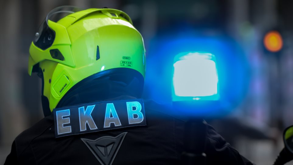 ekav_mixani_asthenoforo_int