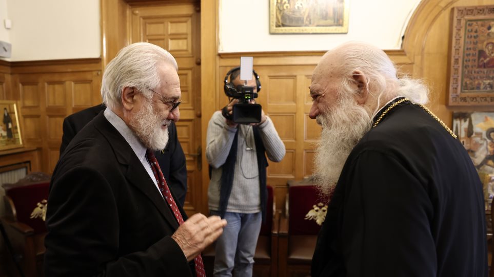 ieronimos_smaragdis_int