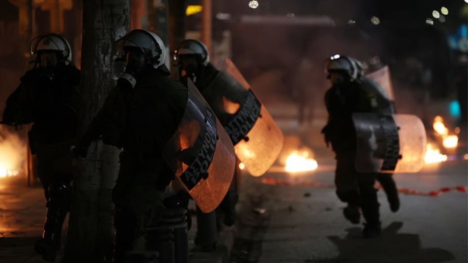 mat_thes_nixta_fotia_i1