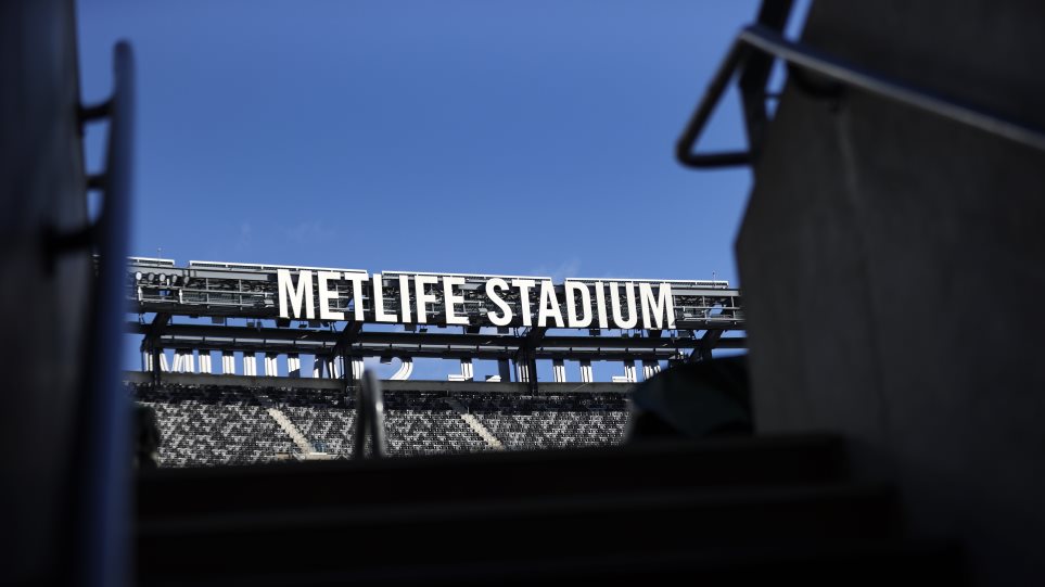 METLIFE_GIPEDO_AP_Photo_Adam_Hunger