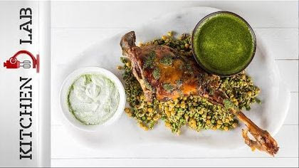 Αρνίσιο μπούτι με σάλτσα verde