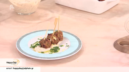 Ο Ζαν Λουί μας φτιάχνει κεφτεδάκια με κιμά  κοτόπουλο