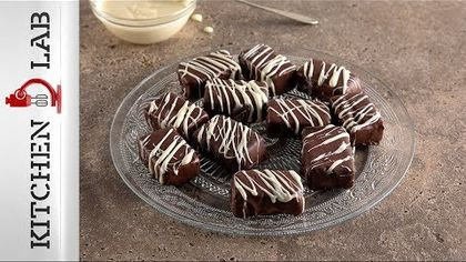 Σοκολατένιες μπουκιές με χουρμάδες