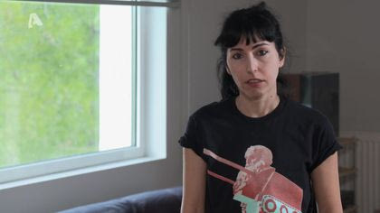 Η χαρτοπαίχτρα