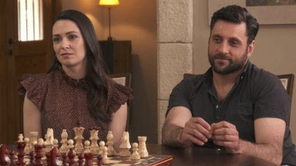 Πίσω από τις κάμερες