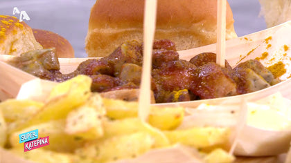 Η Κατερίνα Λένη μας φτιάχνει Γερμανικό street food με λουκάνικα και πατάτες τηγανιτές