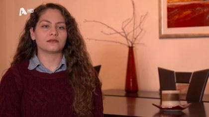 Η μυστηριώδης σύντροφος του πατέρα μου