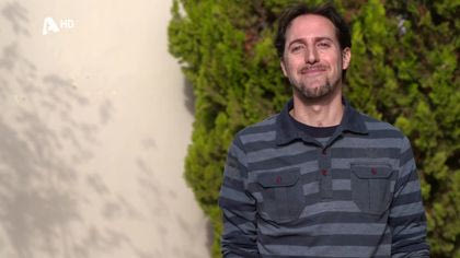 Ο κουτσομπόλης