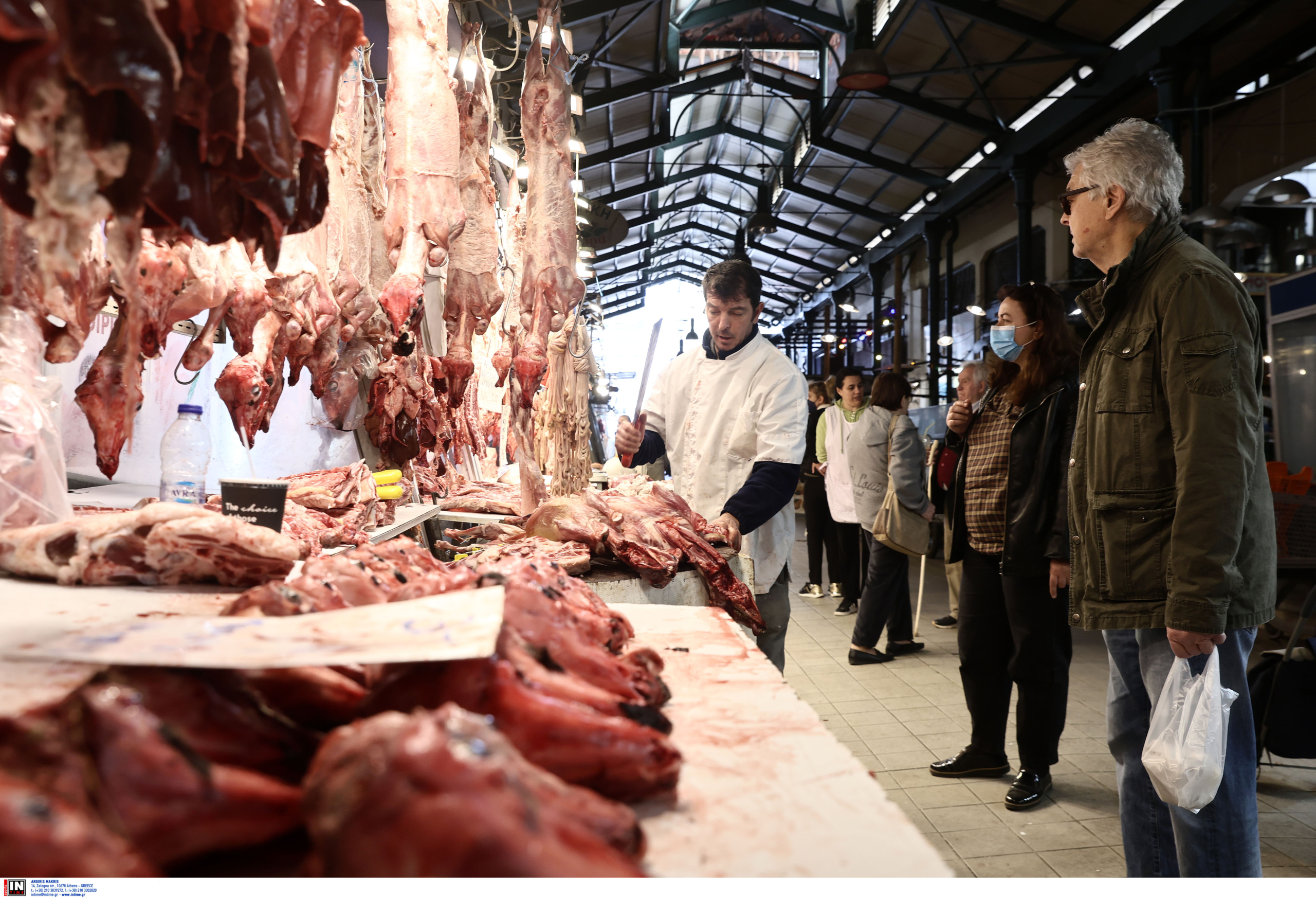 Οι ζωονόσοι πλήττουν φέτος τη διάθεση και την τιμή του πασχαλινού αρνιού