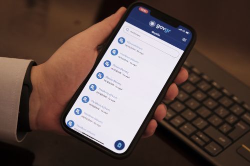 Το Gov.gr Wallet αναβαθμίζεται με τρεις νέες λειτουργικότητες – Οι πολίτες ενημερώνονται μόλις η ψηφιακή άδεια οδήγησης ή η ψηφιακή ταυτότητα ανακληθεί