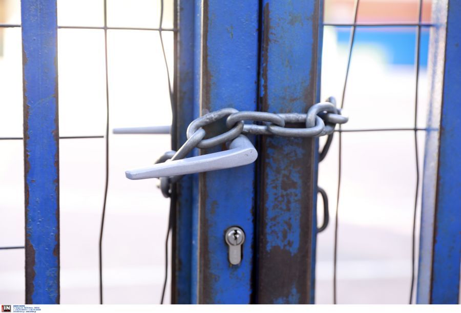 Κλειστά και αύριο λόγω κακοκαιρίας τα σχολεία σε Δωδεκάνησα και Κυκλάδες