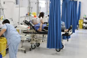 Βραχιολάκι σε 14 νοσοκομεία τον Ιούνιο