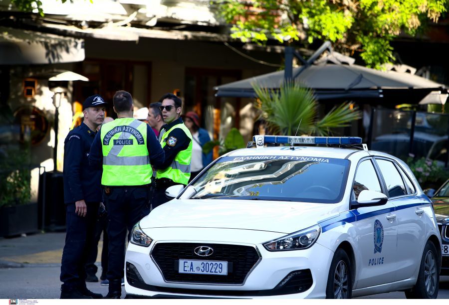 Φωτιά σε ΑΤΜ τράπεζας στο κέντρο της Θεσσαλονίκης
