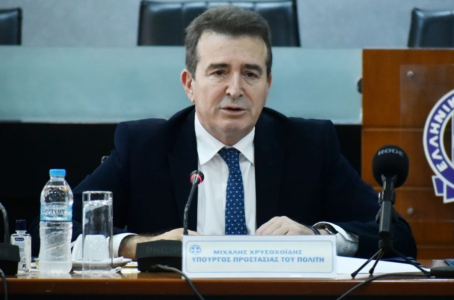Μ. Χρυσοχοΐδης: Έρχεται νομοθετική ρύθμιση για τα ηλεκτρικά πατίνια