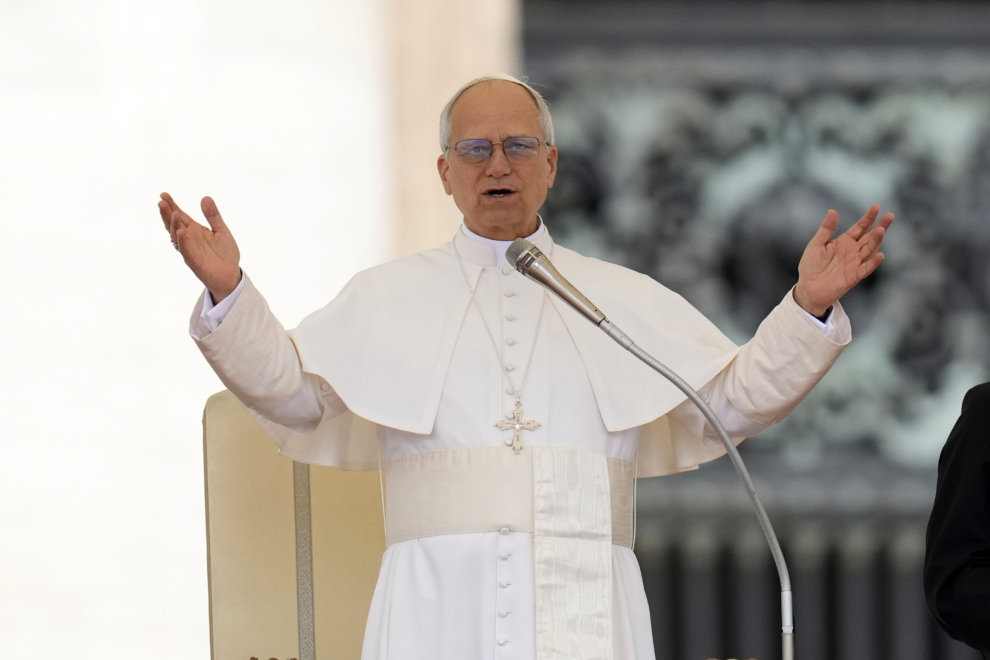 Πάπας Λέων: Όποιος φέρει όπλα ας τα καταθέσει – Όποιος διαθέτει την εξουσία να προκαλεί πολέμους, ας επιλέξει την ειρήνη