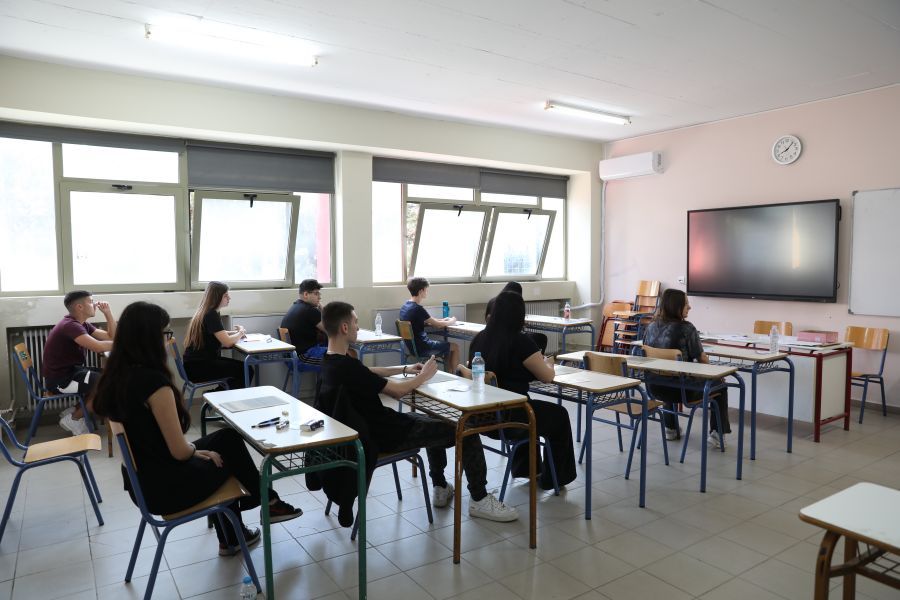 Συνέχεια σήμερα των Πανελλαδικών για τα ΕΠΑΛ, με Μαθηματικά