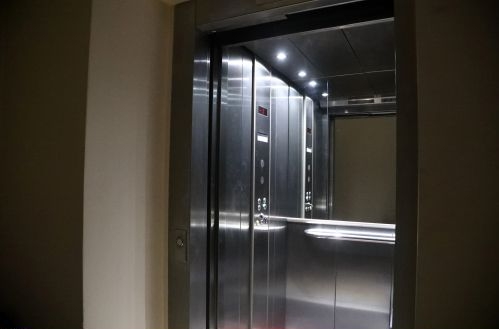 Ανελκυστήρες: Δηλώσεις έως 30 Ιουνίου και πρόστιμα έως 5.000 ευρώ