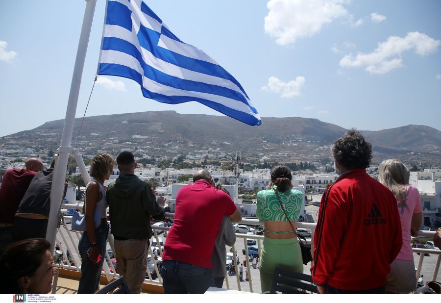 ΤτΕ: Αυξημένα στα 23,6 δισ. ευρώ τα έσοδα από τον τουρισμό το 2025