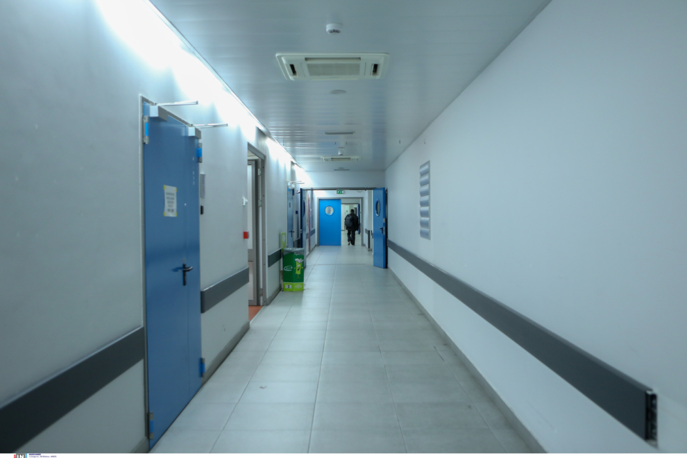 Με βακτηριακή μηνιγγίτιδα νοσηλεύεται 19χρονος φοιτητής στο νοσοκομείο Τρικάλων