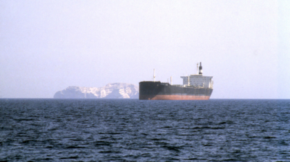 Το Ιράν ανακοίνωσε δύο εναλλακτικές διαδρομές για τα πλοία τα οποία διέρχονται από τα Στενά του Ορμούζ