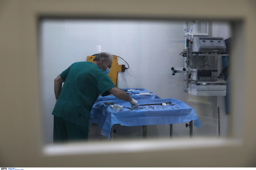Μυτιλήνη: Πρωτοποριακή επέμβαση -Τοποθετήθηκε αισθητήρας στην καρδιά 58χρονου, που προειδοποιεί για επερχόμενα προβλήματα